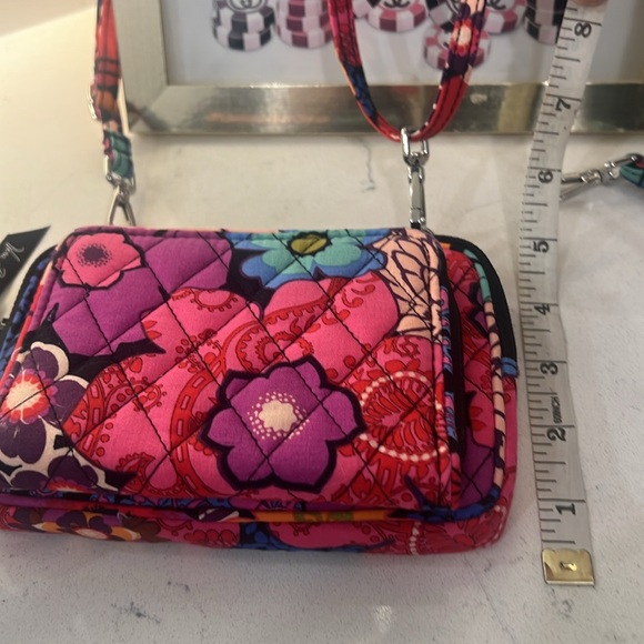 Vera Bradley crossbody bag/ wristlet w detachable straps - Picture 11 of 11